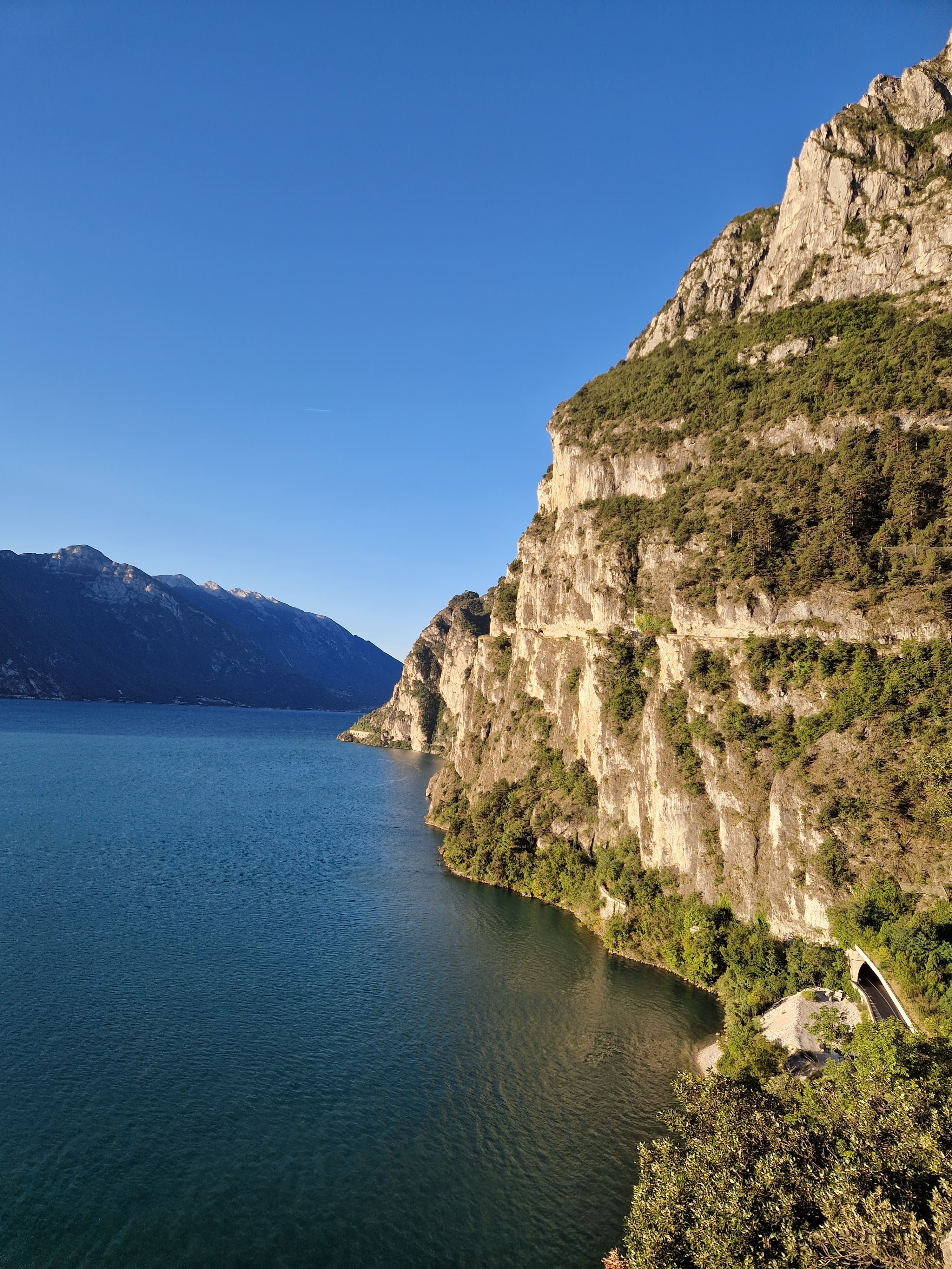 Riva del Garda circular view